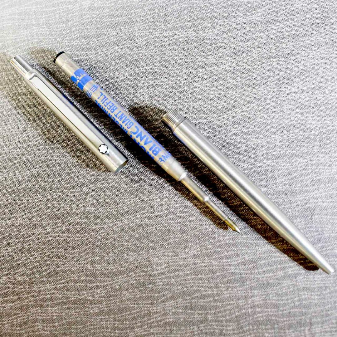 MONTBLANC - 【送料込み】モンブラン ボールペン シルバーカラー MONTBLANC - 【送料込み】モンブラン ボールペン シルバーカラー