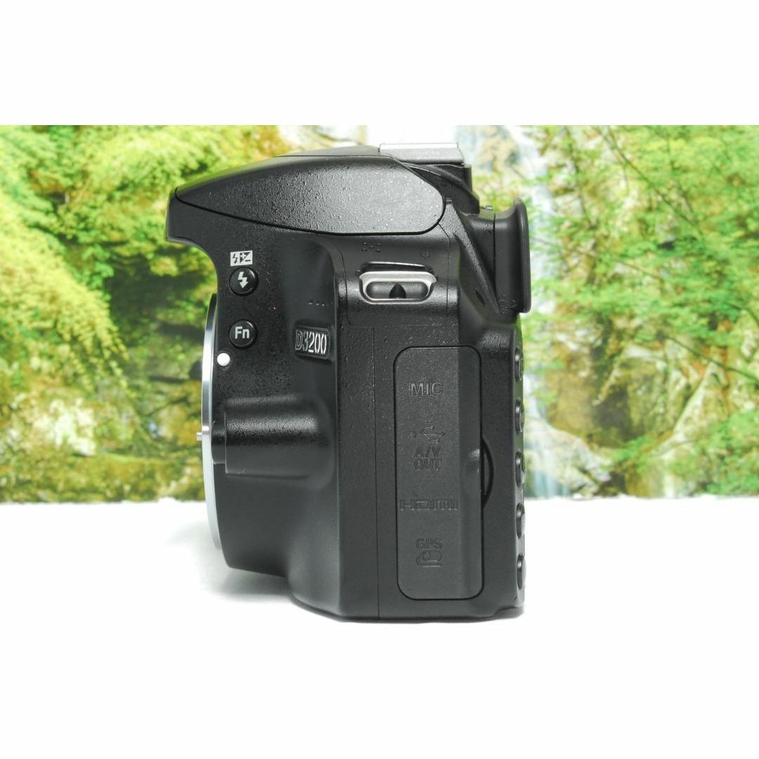✨便利な望遠レンズセット✨Nikon D3200✨軽量✨高性能✨フルHD
