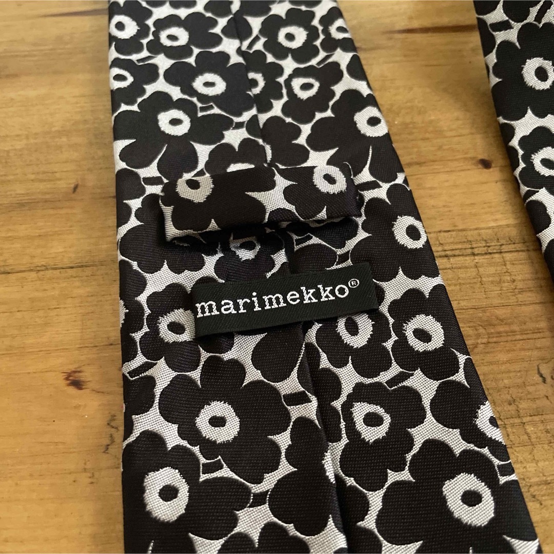 marimekko - marimekko ネクタイ ピックイネンウニッコ marimekko - marimekko ネクタイ ピックイネンウニッコ