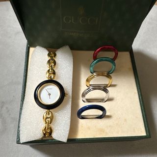 GUCCI(腕時計 ・ ゴールド/金色系)のフリマアイテム一覧 GUCCI(腕時計 ・ ゴールド/金色系)のフリマアイテム一覧