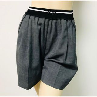 MIU MIU(ショートパンツ)のフリマアイテム一覧 MIU MIU(ショートパンツ)のフリマアイテム一覧