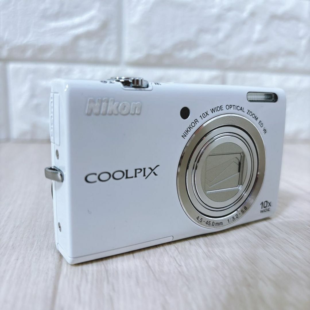 Nikon - Nikon COOLPIX S6200 ホワイト コンパクトデジタル Nikon - Nikon COOLPIX S6200 ホワイト コンパクトデジタル