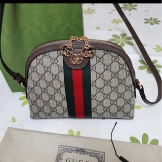 GUCCI - 美品✨GUCCI ショルダーバッグ gg レザー スクエア A4 GUCCI - 美品✨GUCCI ショルダーバッグ gg レザー スクエア A4
