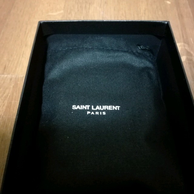 Yves Saint Laurent Beaute(イヴサンローランボーテ)のイヴ・サンローラン　クロコ型押し　６連キーケース レディースのファッション小物(キーケース)の商品写真