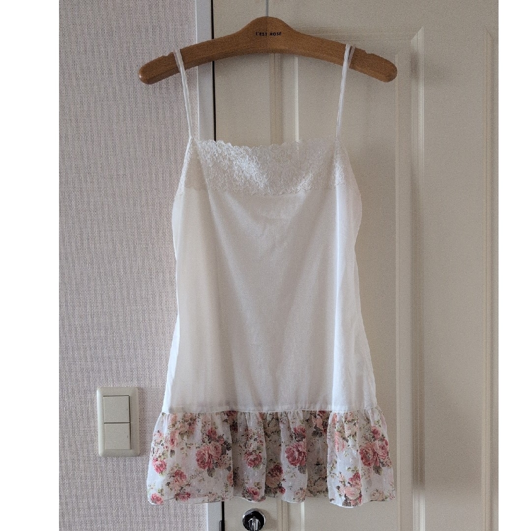 L'EST ROSE - レストローズ花柄チュニックの通販 by コラちゃん L'EST ROSE - レストローズ花柄チュニックの通販 by コラちゃん