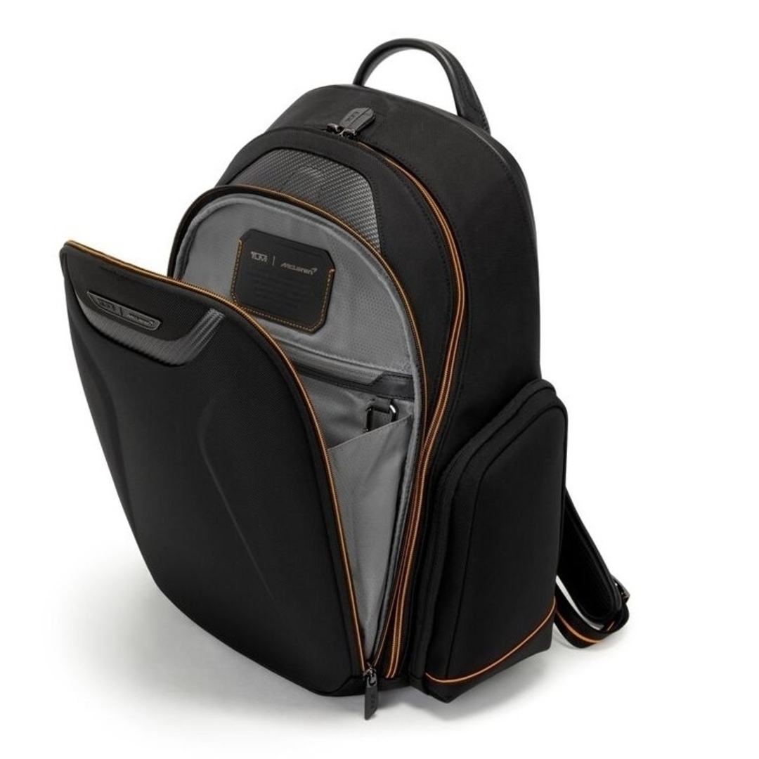 TUMI】Mclaren「パドック」バックパック未使用の通販 by SG shop TUMI】Mclaren「パドック」バックパック未使用の通販 by SG shop