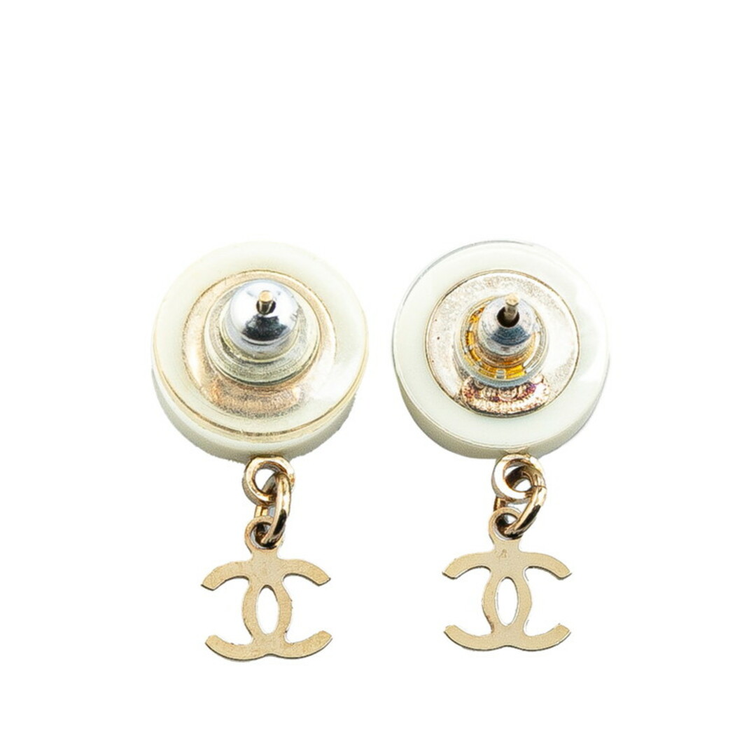 CHANEL - シャネル ロゴ ピアス プラスチック レディース CHANEL CHANEL - シャネル ロゴ ピアス プラスチック レディース CHANEL