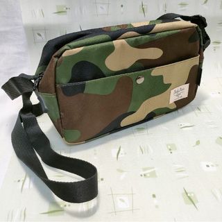 ショルダーバッグ(迷彩・カモフラ柄) 未使用の通販 by ひみ's ショルダーバッグ(迷彩・カモフラ柄) 未使用の通販 by ひみ's