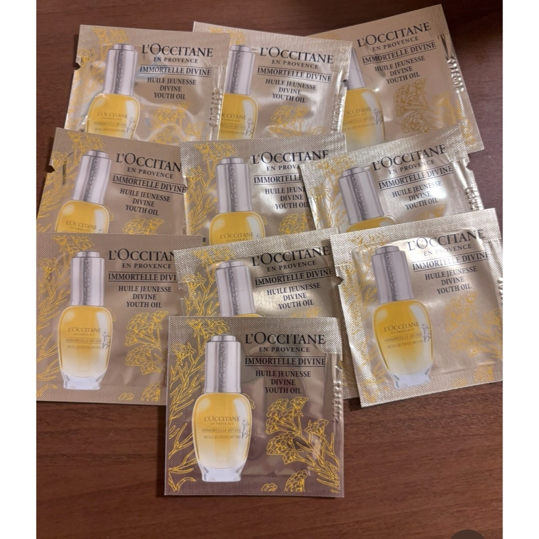 L'OCCITANE(ロクシタン)のロクシタン イモーテルディヴァインインテンシヴオイル コスメ/美容のスキンケア/基礎化粧品(美容液)の商品写真