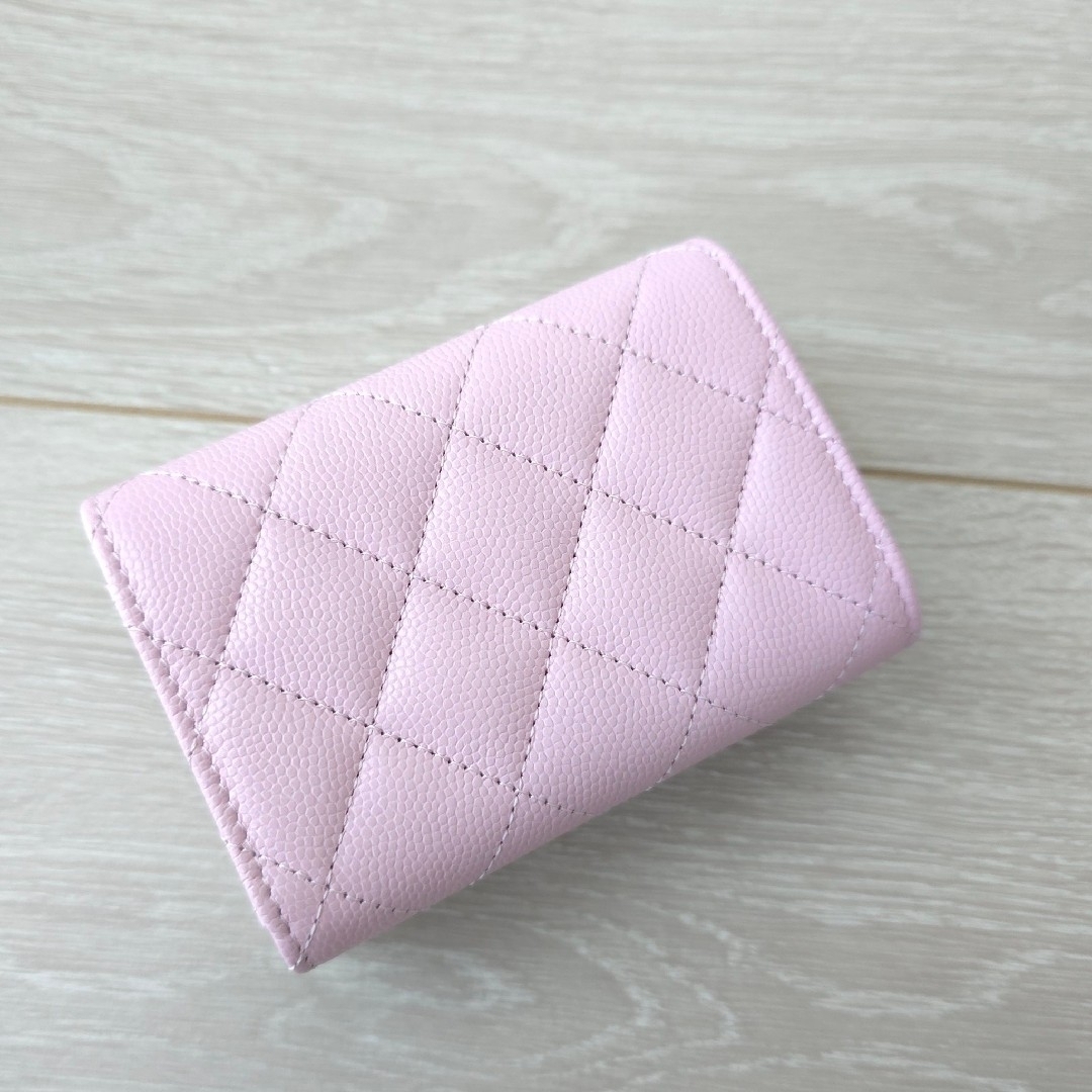 CHANEL - 未使用【シャネル】キャビアスキン スモール フラップ CHANEL - 未使用【シャネル】キャビアスキン スモール フラップ
