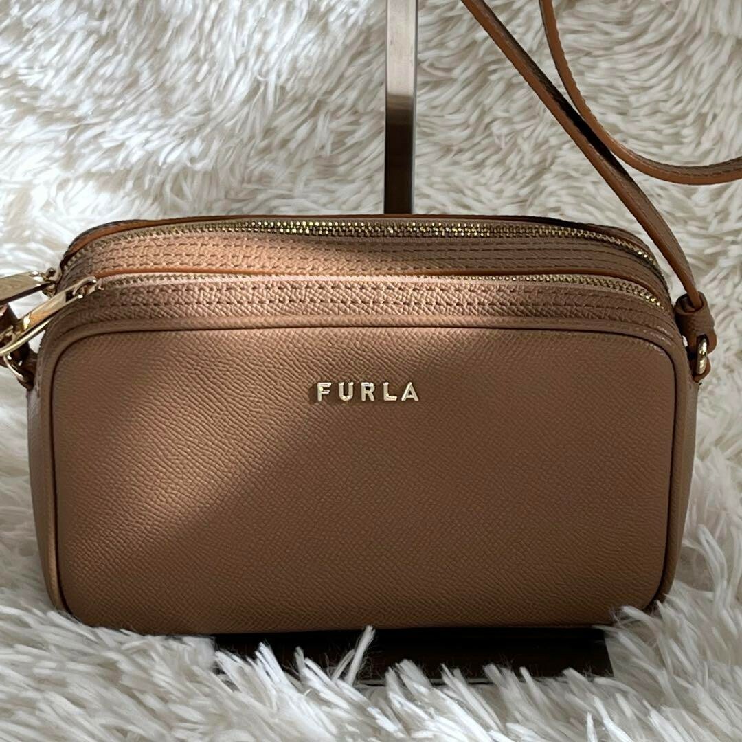 FURLA - 美品! FURLA フルラ ショルダーバッグ リリーの通販 by FURLA - 美品! FURLA フルラ ショルダーバッグ リリーの通販 by