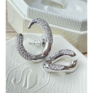 SWAROVSKI(イヤーカフ)のフリマアイテム一覧 SWAROVSKI(イヤーカフ)のフリマアイテム一覧