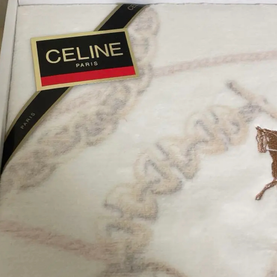 CELINE - 新品・未使用 CELINE PARIS セリーヌ 綿毛布 140x200cm CELINE - 新品・未使用 CELINE PARIS セリーヌ 綿毛布 140x200cm