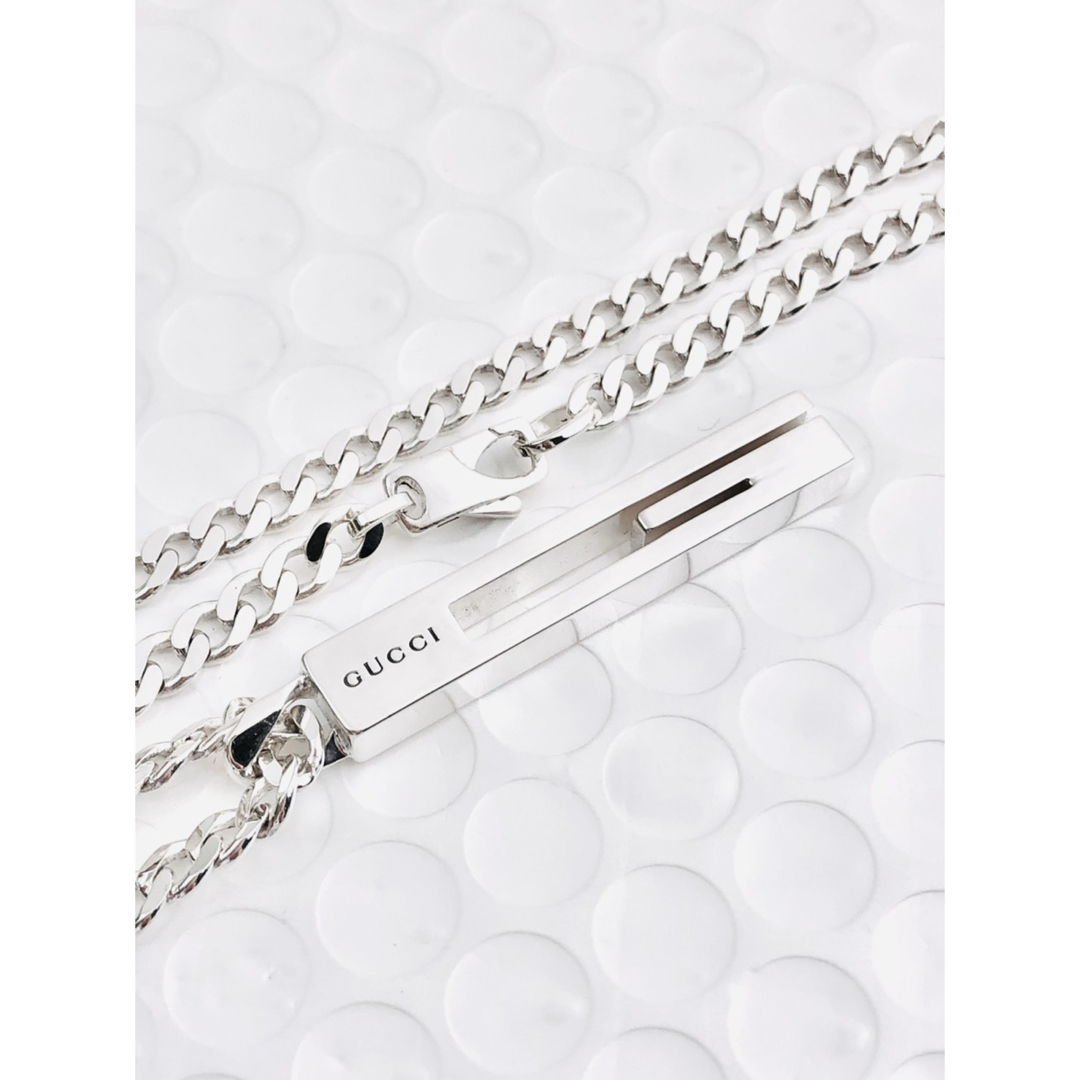 GUCCI - 【超美品】GUCCI ラージ カットアウトG ネックレス 男女 GUCCI - 【超美品】GUCCI ラージ カットアウトG ネックレス 男女