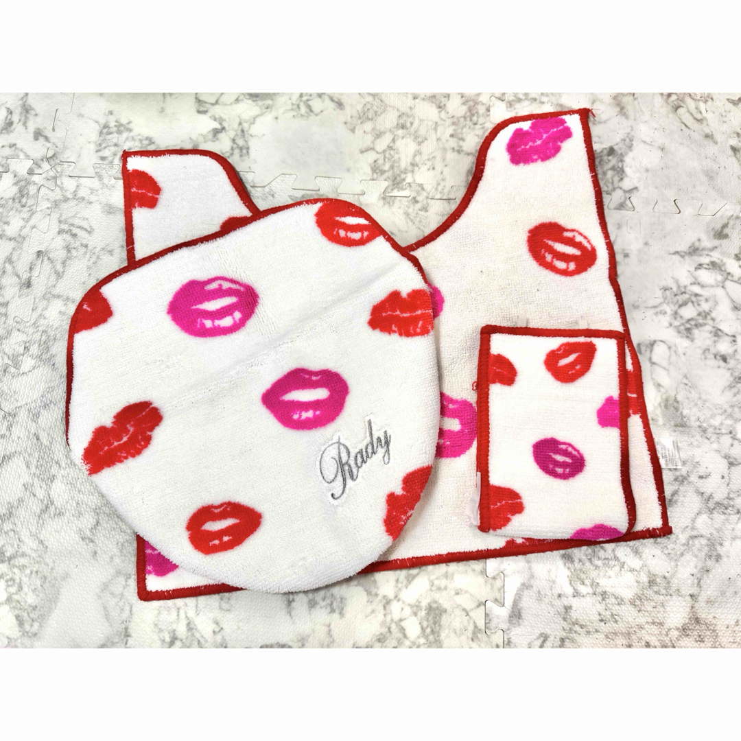 Rady - Rady トイレマットセットの通販 by achanshop|レディー Rady - Rady トイレマットセットの通販 by achanshop|レディー