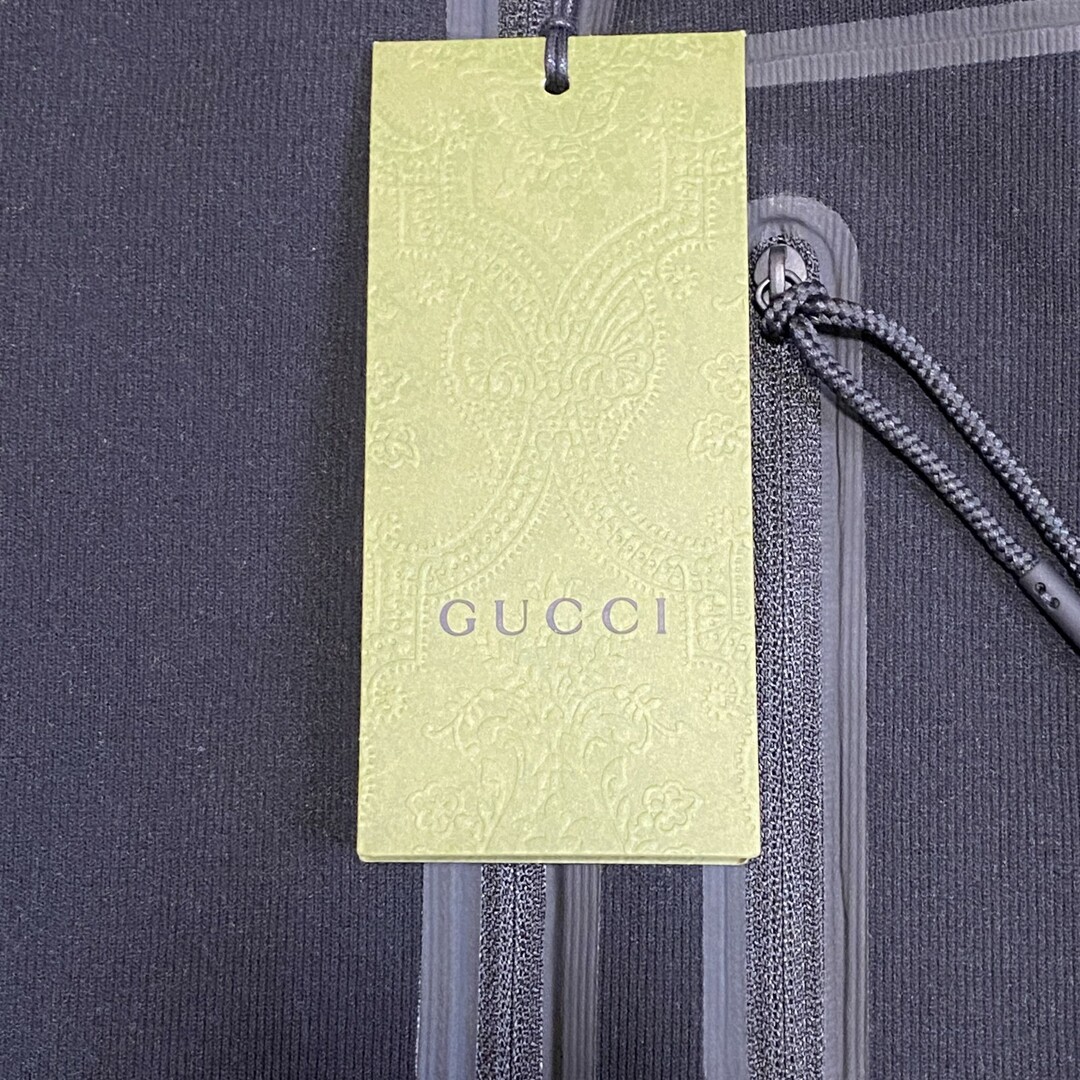 GUCCI - 未使用 グッチ GUCCI メンズ 703361 フード付き ジップ GUCCI - 未使用 グッチ GUCCI メンズ 703361 フード付き ジップ