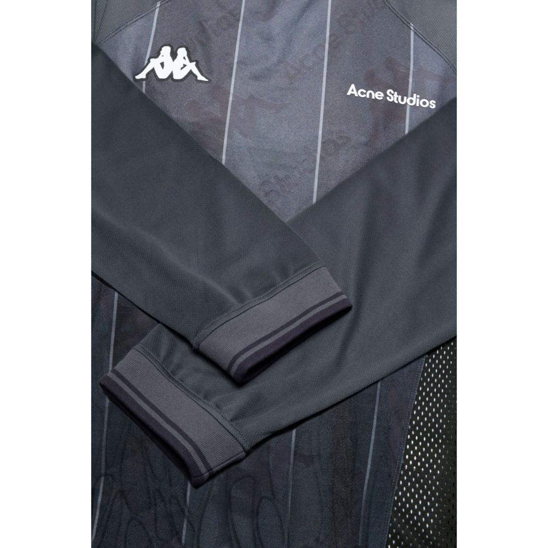 Acne Studios - AcneStudios×Kappa 25ssコラボロゴTシャツの通販 Acne Studios - AcneStudios×Kappa 25ssコラボロゴTシャツの通販