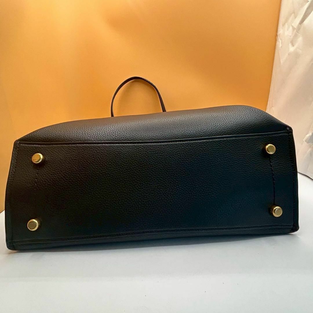 COACH - コーチ ウィロウ レザー ターンロック トートバッグ COACH - コーチ ウィロウ レザー ターンロック トートバッグ