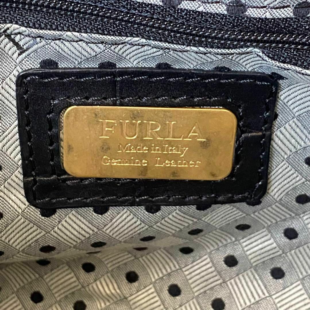 FURLA - 極美品 フルラ ハンドバッグ 型押し パイソン レザー FURLA - 極美品 フルラ ハンドバッグ 型押し パイソン レザー