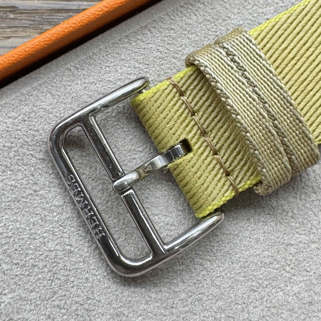 Apple - 2479 Apple Watch エルメス ジャンピング イエロー Apple - 2479 Apple Watch エルメス ジャンピング イエロー
