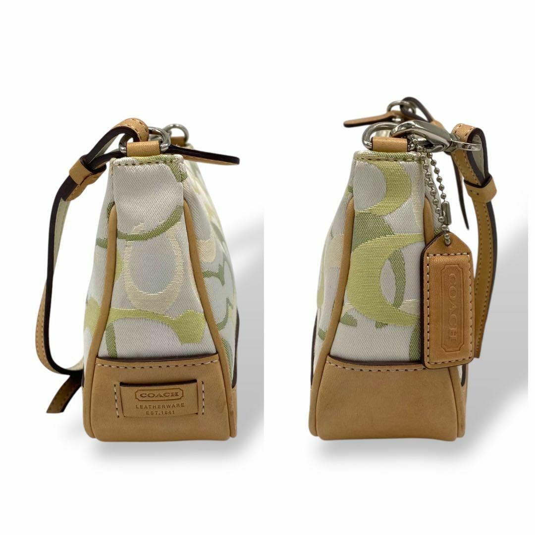 COACH - 美品 コーチ アクセサリーポーチ シグネチャー COACH - 美品 コーチ アクセサリーポーチ シグネチャー