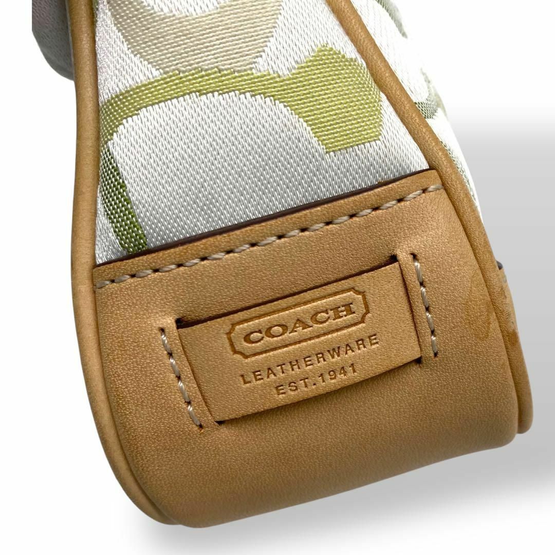 COACH - 美品 コーチ アクセサリーポーチ シグネチャー COACH - 美品 コーチ アクセサリーポーチ シグネチャー