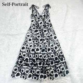SELF PORTRAIT - ほぼ美品 セルフポートレイト 背中リボン SELF PORTRAIT - ほぼ美品 セルフポートレイト 背中リボン