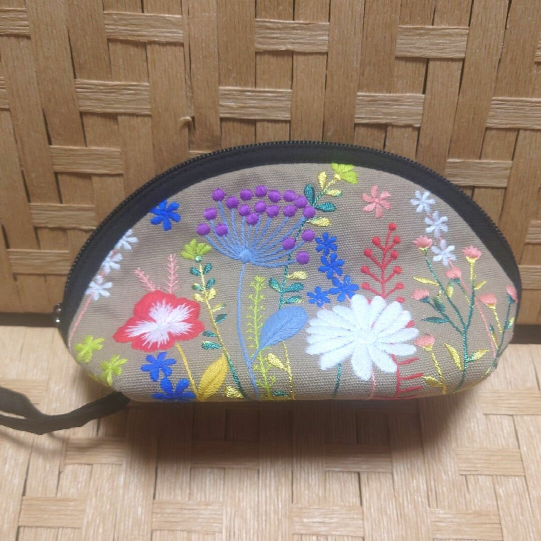 ポーチ 刺繍 花柄 ベトナム刺繍 雑貨 アジアンテイスト 小物入れ ポーチ 刺繍 花柄 ベトナム刺繍 雑貨 アジアンテイスト 小物入れ