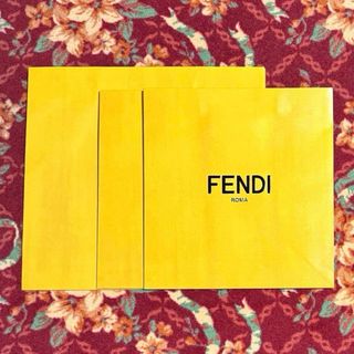 FENDI(ショップ袋)のフリマアイテム一覧 FENDI(ショップ袋)のフリマアイテム一覧
