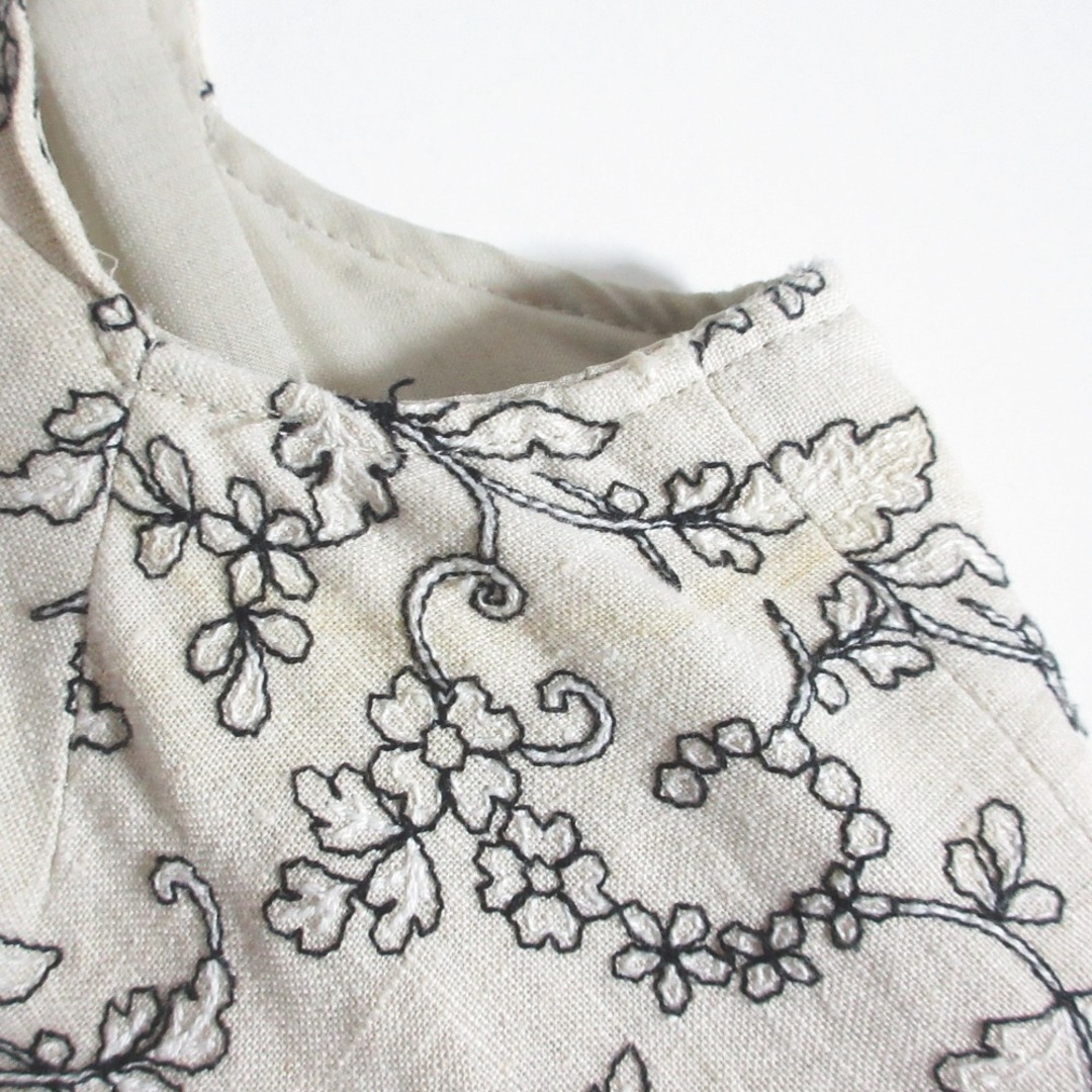 René - 良品 Rene ルネ TISSUE イタリア製生地 フラワー刺繡 René - 良品 Rene ルネ TISSUE イタリア製生地 フラワー刺繡