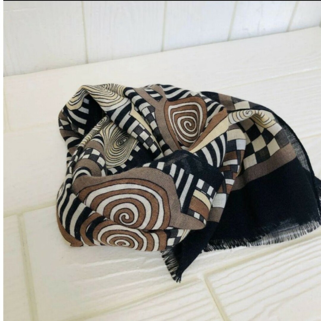 FENDI - 【美品】FENDI フェンディ ストール マフラー スカーフ FENDI - 【美品】FENDI フェンディ ストール マフラー スカーフ