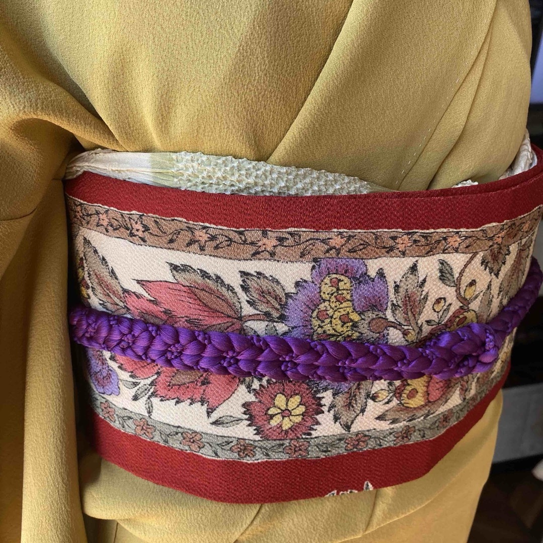 名古屋帯美品✨362㎝正絹 縮緬 ヨーロピアンな草花唐草模様の 名古屋帯美品✨362㎝正絹 縮緬 ヨーロピアンな草花唐草模様の