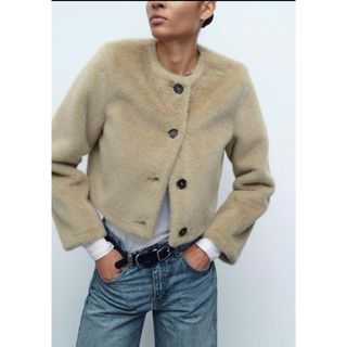 ZARA(毛皮/ファーコート)のフリマアイテム一覧 ZARA(毛皮/ファーコート)のフリマアイテム一覧