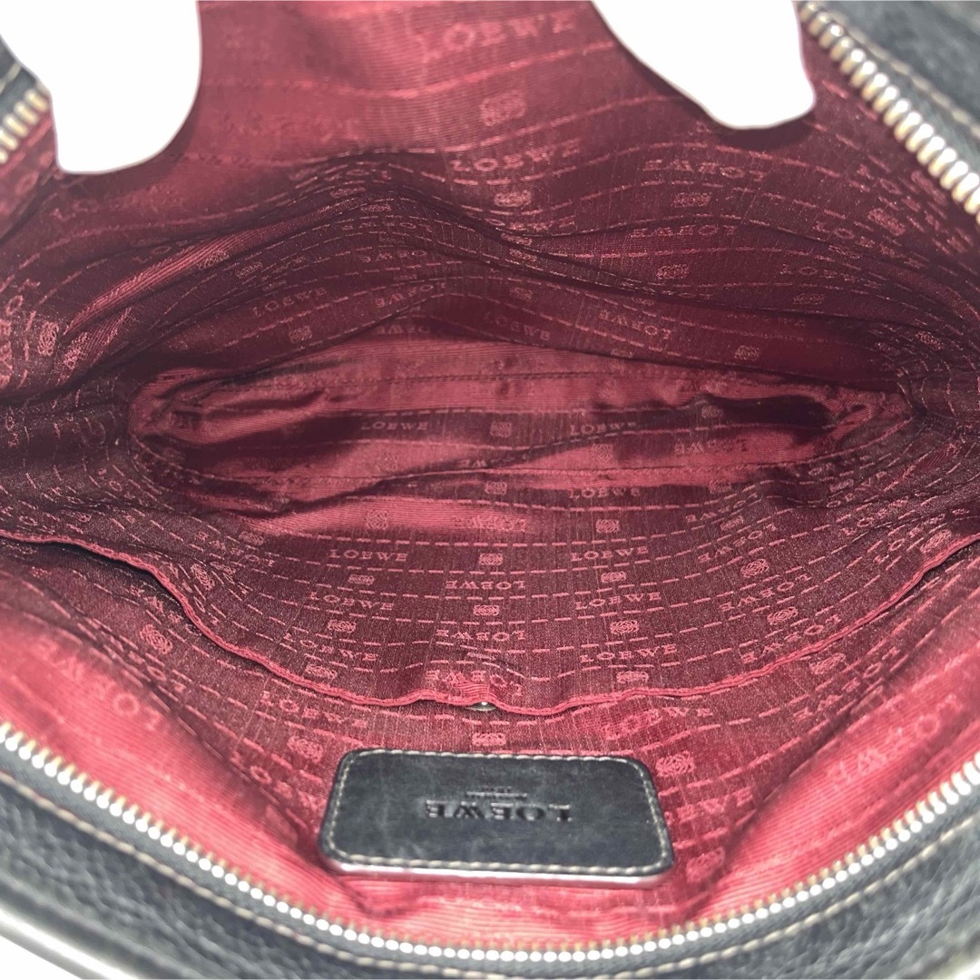 LOEWE - 美品 ロエベ ショルダーバッグ サコッシュ アナグラム LOEWE - 美品 ロエベ ショルダーバッグ サコッシュ アナグラム