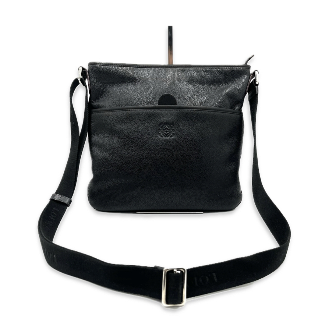 LOEWE - 美品 ロエベ ショルダーバッグ サコッシュ アナグラム LOEWE - 美品 ロエベ ショルダーバッグ サコッシュ アナグラム