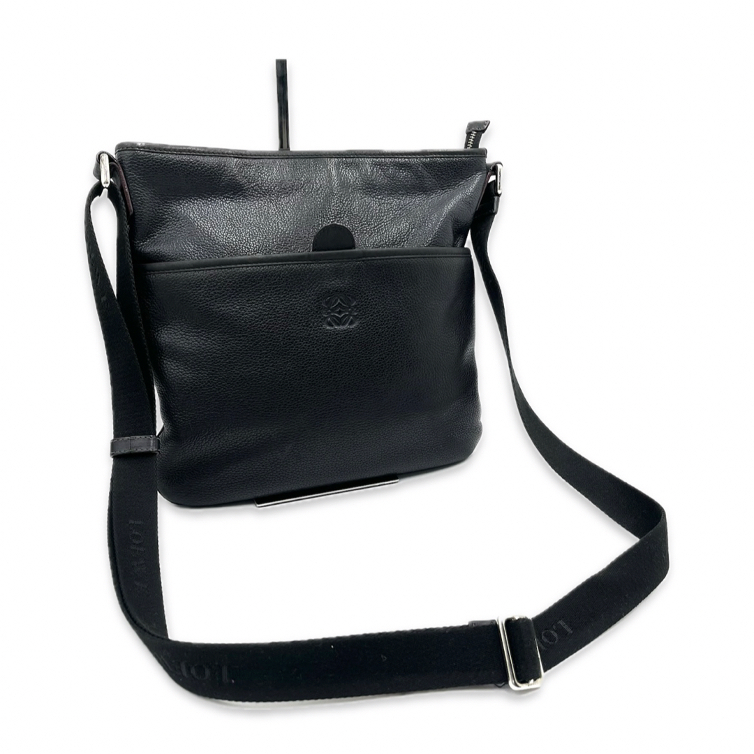 LOEWE - 美品 ロエベ ショルダーバッグ サコッシュ アナグラム LOEWE - 美品 ロエベ ショルダーバッグ サコッシュ アナグラム