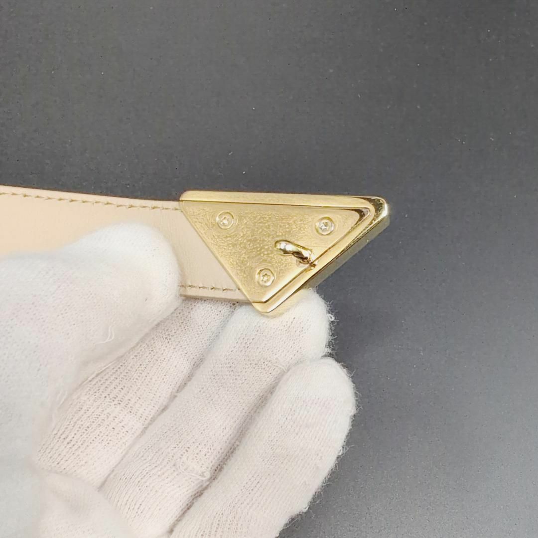 PRADA - 極美品✨ 現行品 プラダ ベルト サフィアーノ レザー PRADA - 極美品✨ 現行品 プラダ ベルト サフィアーノ レザー