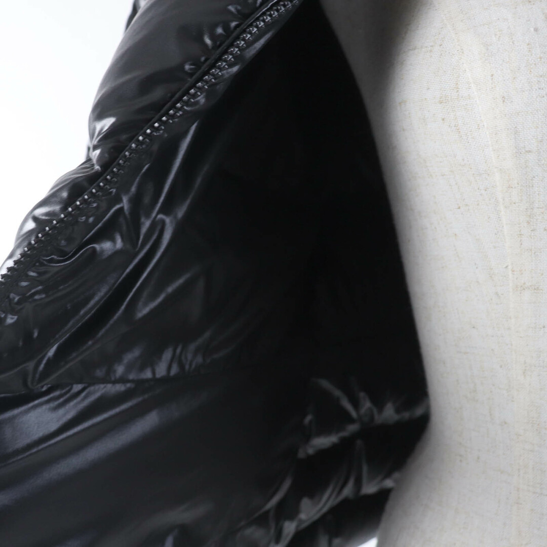 MONCLER - 極美品☆MONCLER モンクレール RHIN デカロゴワッペン MONCLER - 極美品☆MONCLER モンクレール RHIN デカロゴワッペン