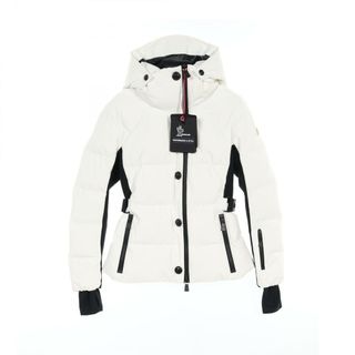 MONCLER(ダウンジャケット ・ ホワイト/白色系)のフリマ MONCLER(ダウンジャケット ・ ホワイト/白色系)のフリマ