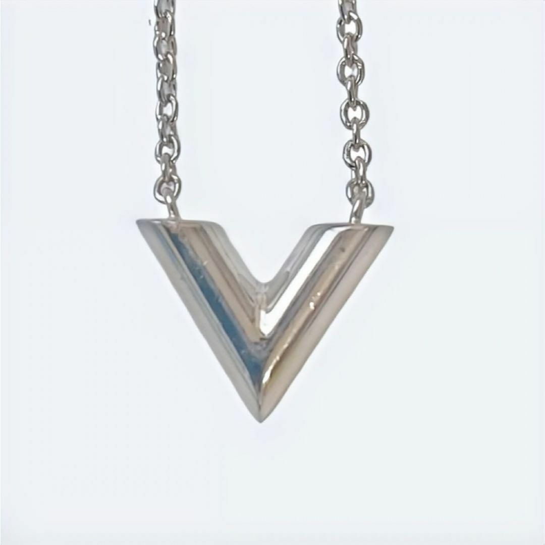 LOUIS VUITTON - LOUIS VUITTON エセンシャルV シルバー LOUIS VUITTON - LOUIS VUITTON エセンシャルV シルバー