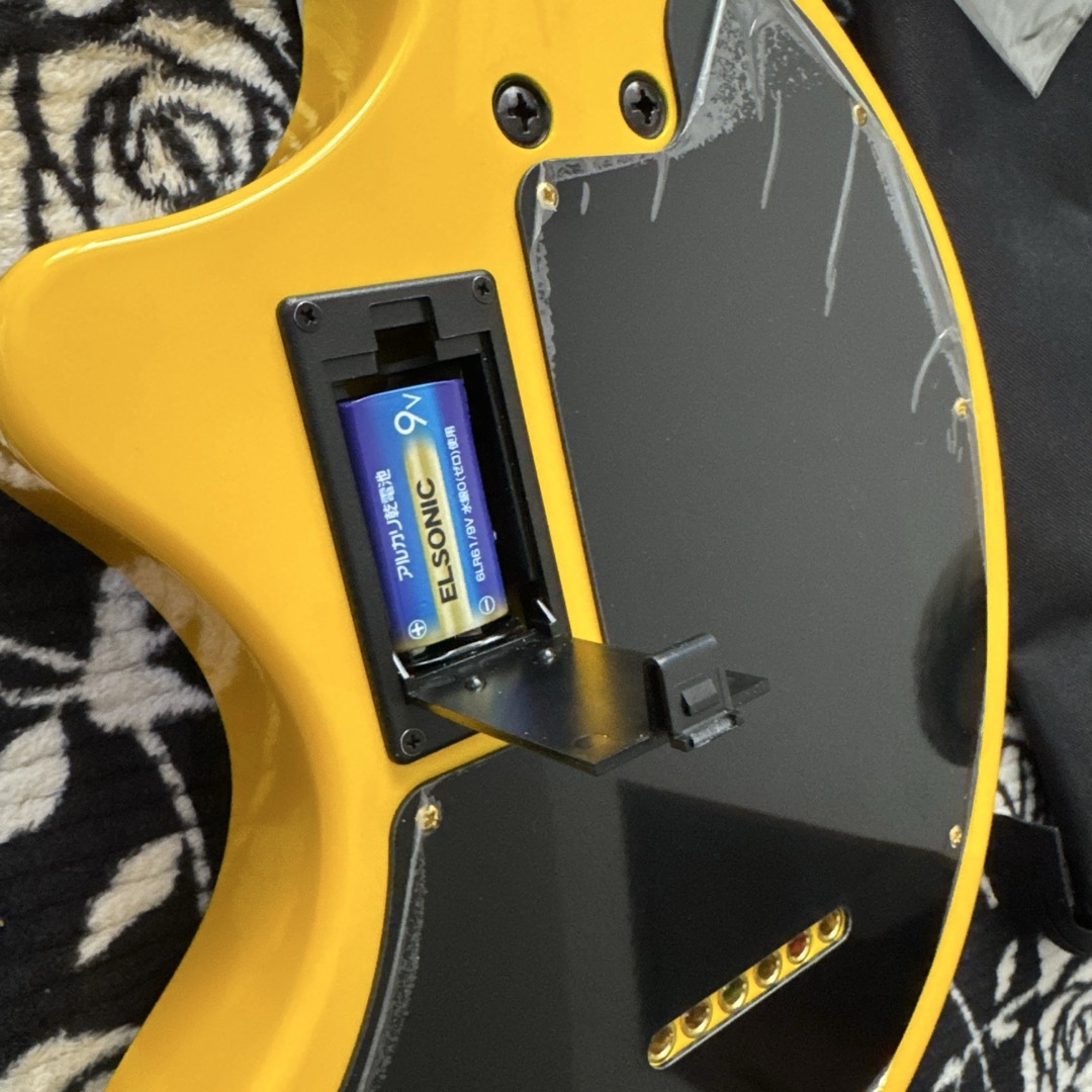 Fernandes - 極美品!FERNANDES YELLOW HEART-ZO ZO-3 hideの Fernandes - 極美品!FERNANDES YELLOW HEART-ZO ZO-3 hideの