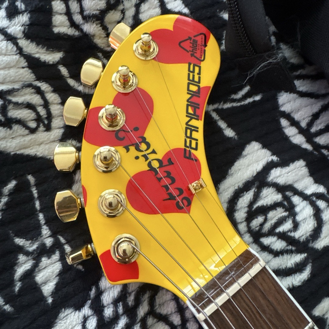 Fernandes - 極美品!FERNANDES YELLOW HEART-ZO ZO-3 hideの Fernandes - 極美品!FERNANDES YELLOW HEART-ZO ZO-3 hideの