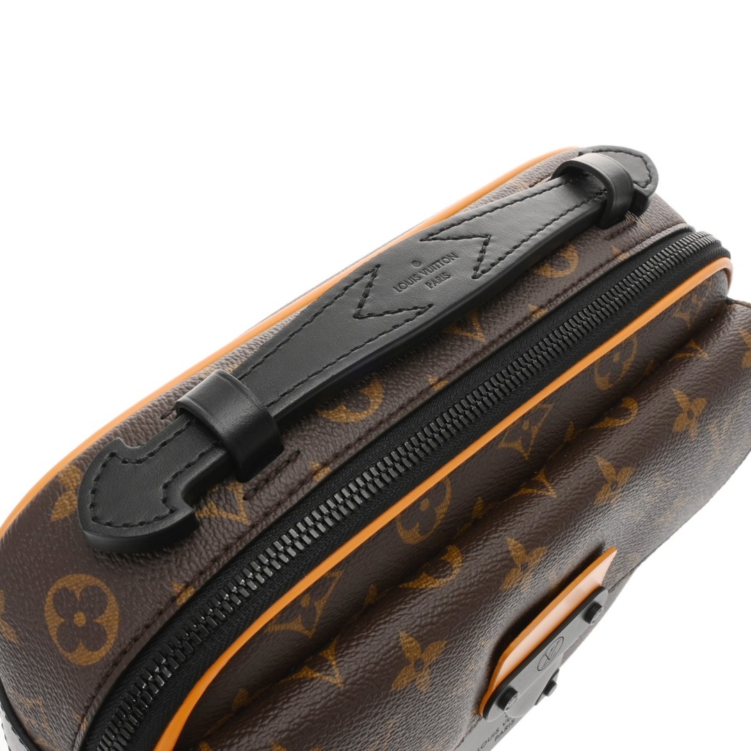 LOUIS VUITTON - 中古 ルイ ヴィトン LOUIS VUITTON M46688 RFID LOUIS VUITTON - 中古 ルイ ヴィトン LOUIS VUITTON M46688 RFID