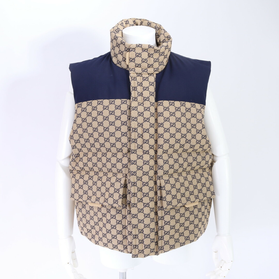 GUCCI - 新品同様 現行品 グッチ GGキャンバス ダウンベスト GUCCI - 新品同様 現行品 グッチ GGキャンバス ダウンベスト