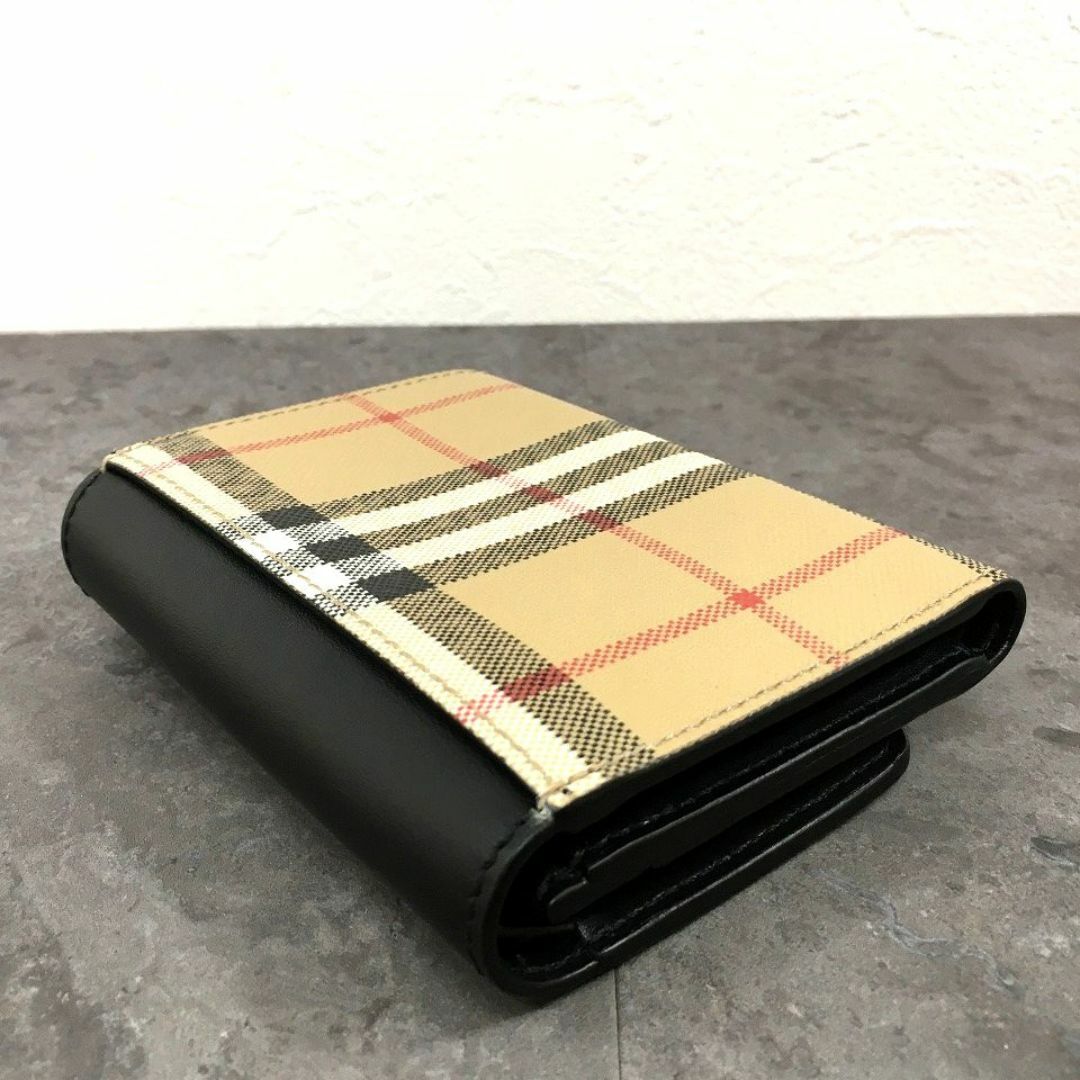 BURBERRY - 291 送料込み! 極美品 BURBERRY コンパクト BURBERRY - 291 送料込み! 極美品 BURBERRY コンパクト