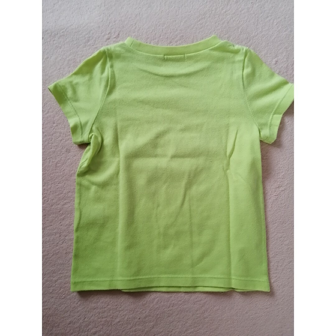 GU(ジーユー)のGU Tシャツ 110サイズ ライムグリーン キッズ/ベビー/マタニティのキッズ服男の子用(90cm~)(Tシャツ/カットソー)の商品写真