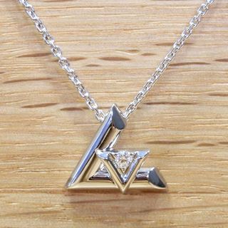 LOUIS VUITTON - ルイヴィトン リアルパール ロングネックレス LOUIS VUITTON - ルイヴィトン リアルパール ロングネックレス