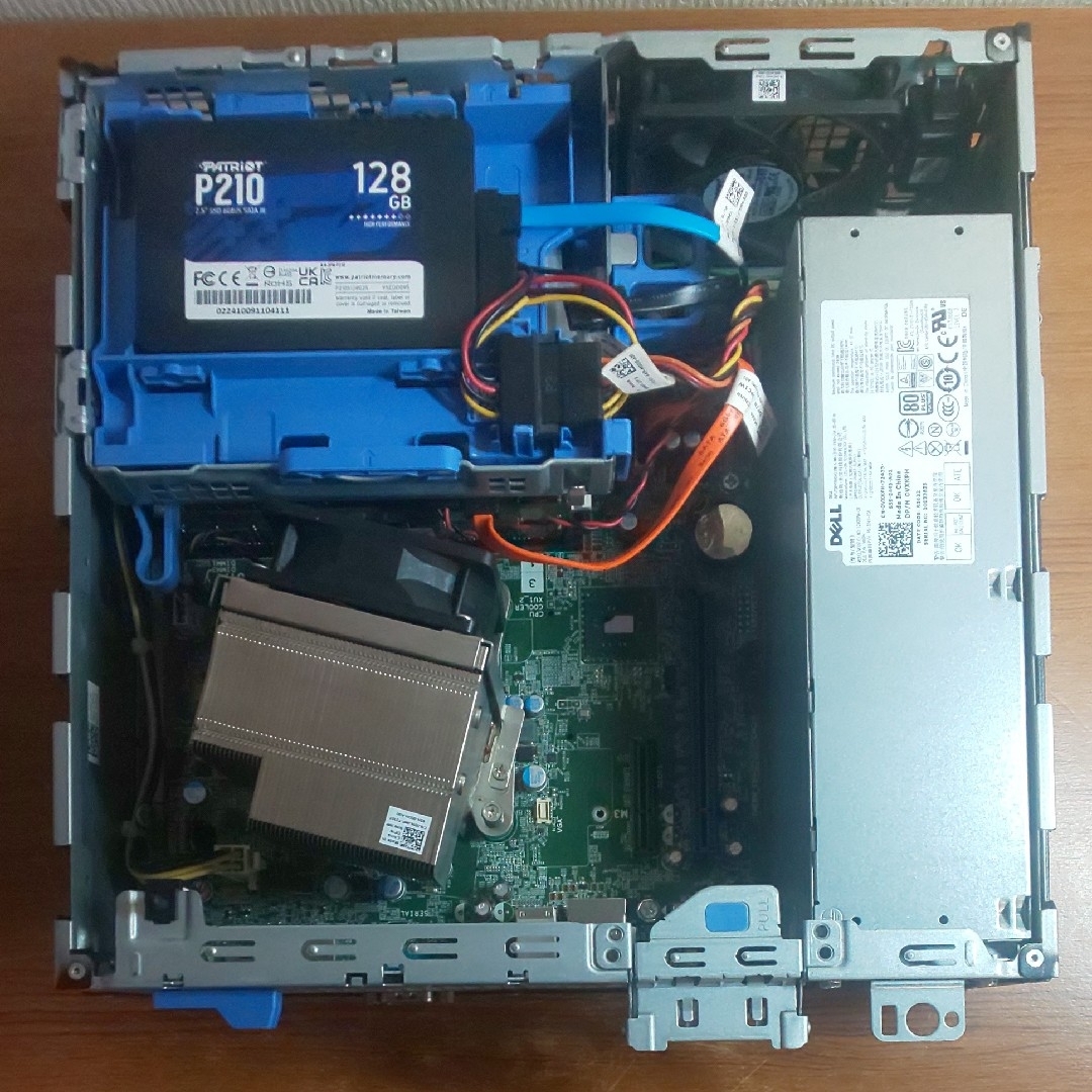 DELL Precision Tower 3420 デスクトップ単体の通販 by A-M's DELL Precision Tower 3420 デスクトップ単体の通販 by A-M's
