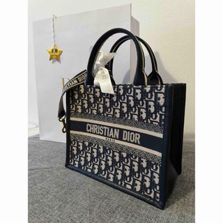 Christian Dior(バッグ ・ ブルー・ネイビー/青色系)のフリマ Christian Dior(バッグ ・ ブルー・ネイビー/青色系)のフリマ
