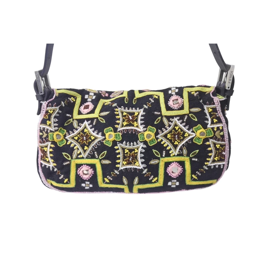 FENDI - FENDI フェンディ ビーズ刺繍 マンマバケット FENDI - FENDI フェンディ ビーズ刺繍 マンマバケット